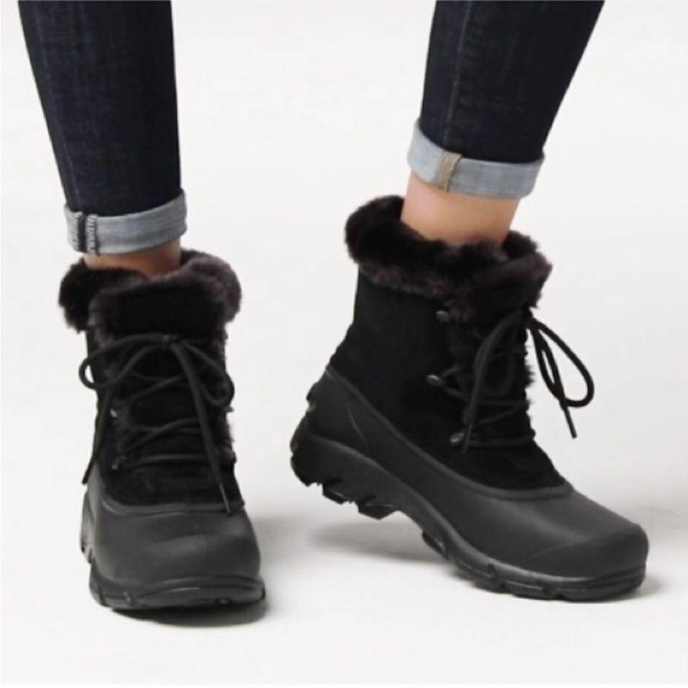 SOREL | Black Faux Fur Snow Angel Lace Up Boots Women’s Size 11